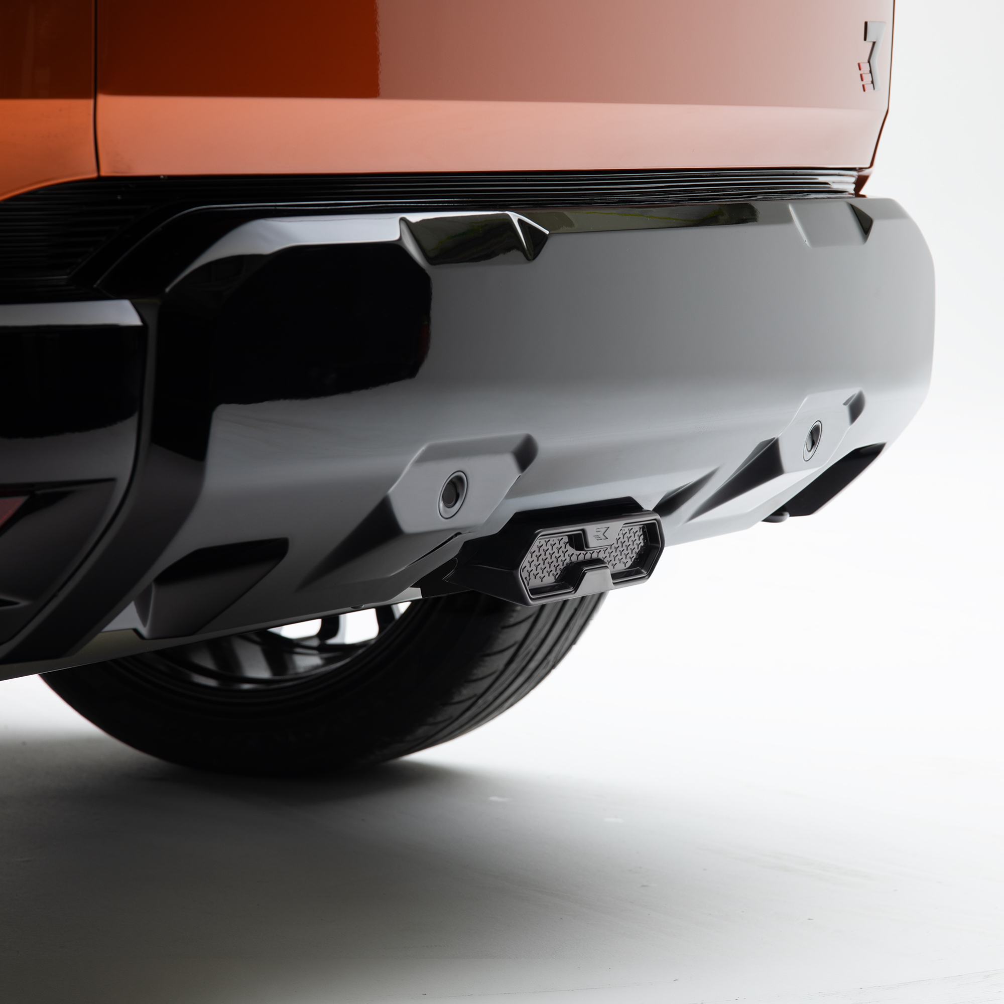Auspuffblende für Dacia Duster III – Bild 6