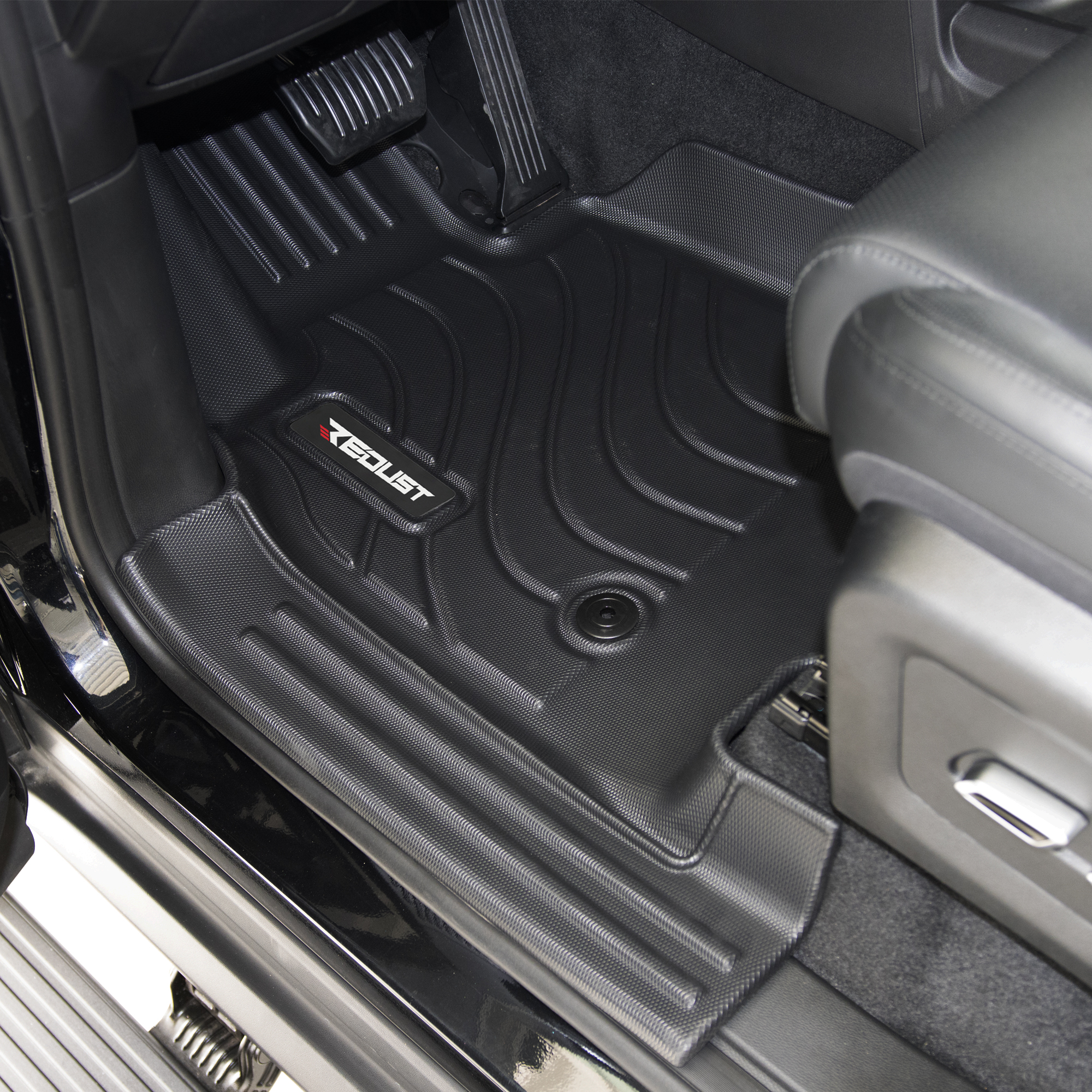 TPE-Fußmatten mit REDUST Logo für BAIC BJ40 – Bild 2