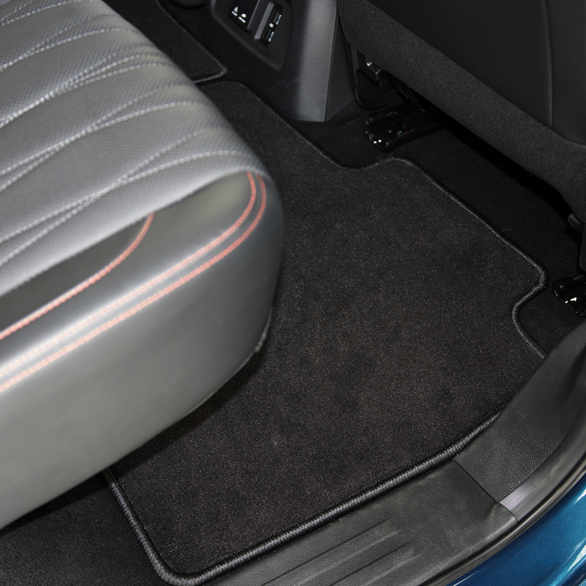 Velours-Fußmatten mit REDUST Logo für Foton 4 – Bild 4